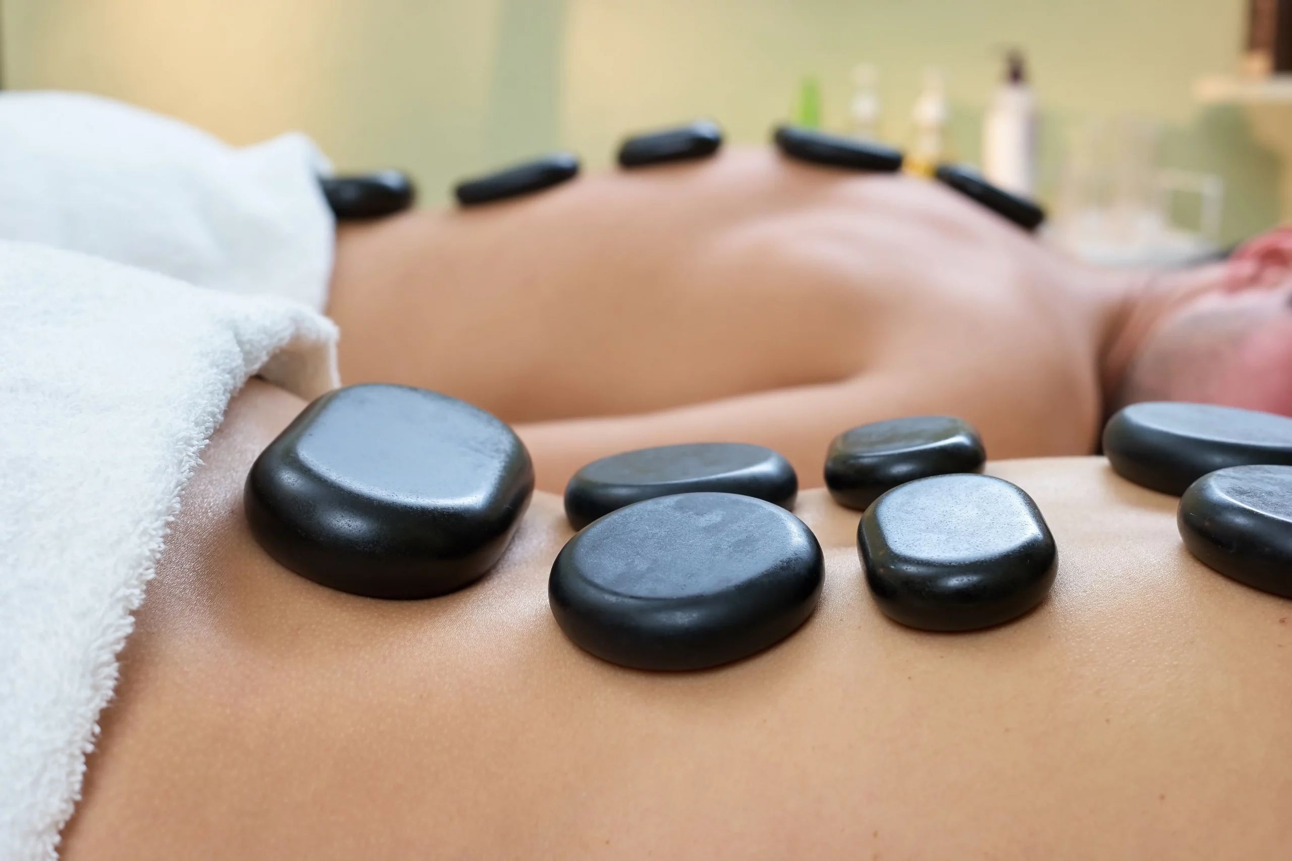 Kit de massage pierres chaudes : les indispensables pour une séance réussie 1 kit de massage pierres chaudes